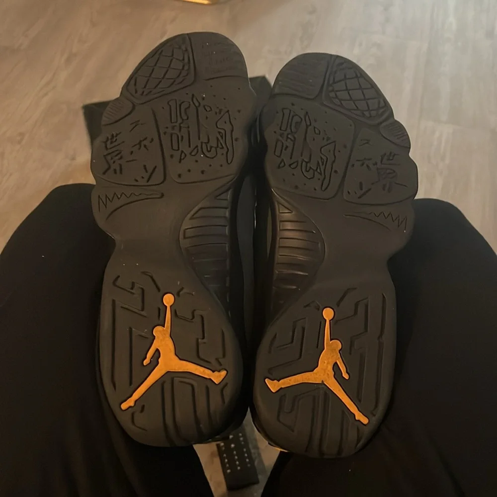 Like new Air Jordanian 9 Retro
